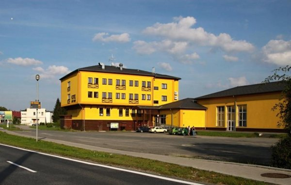 Hotel s kulturním sálem